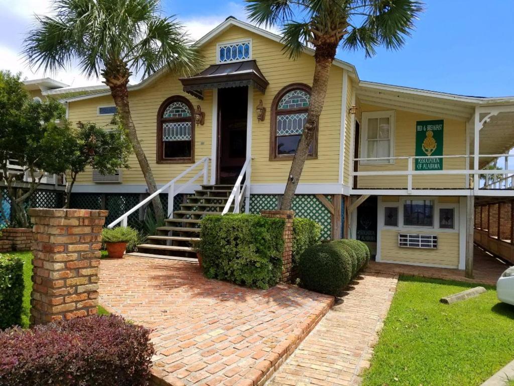 The Original Romar House Bed and Breakfast Inn - Housity