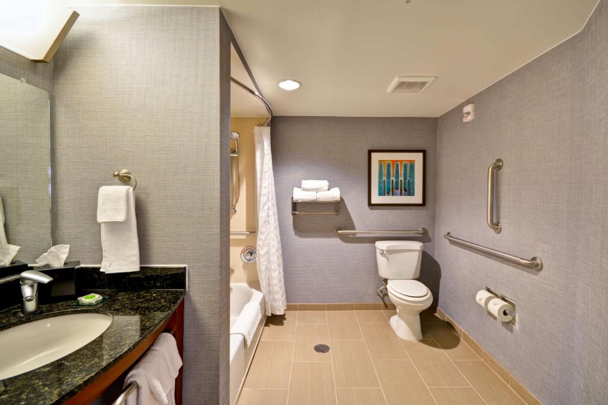 Hyatt Place Baton Rouge/I-10 - Housity