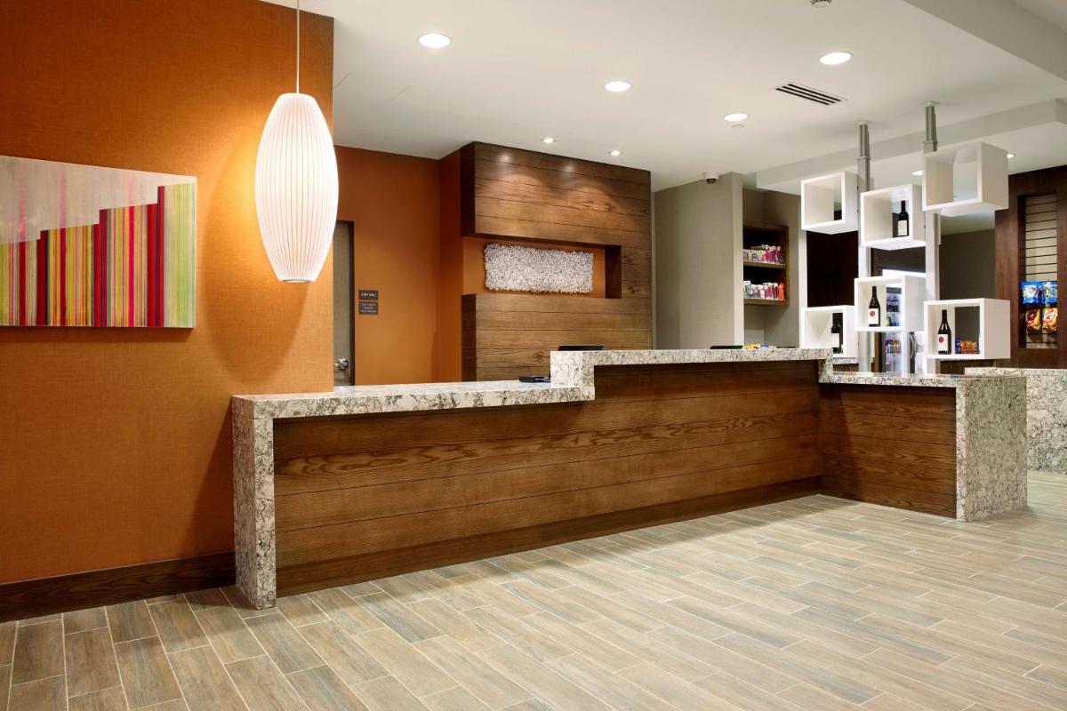 Hyatt House Denver Lakewood Belmar - Housity