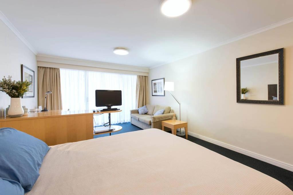 Grande Esplanade Studio - Housity