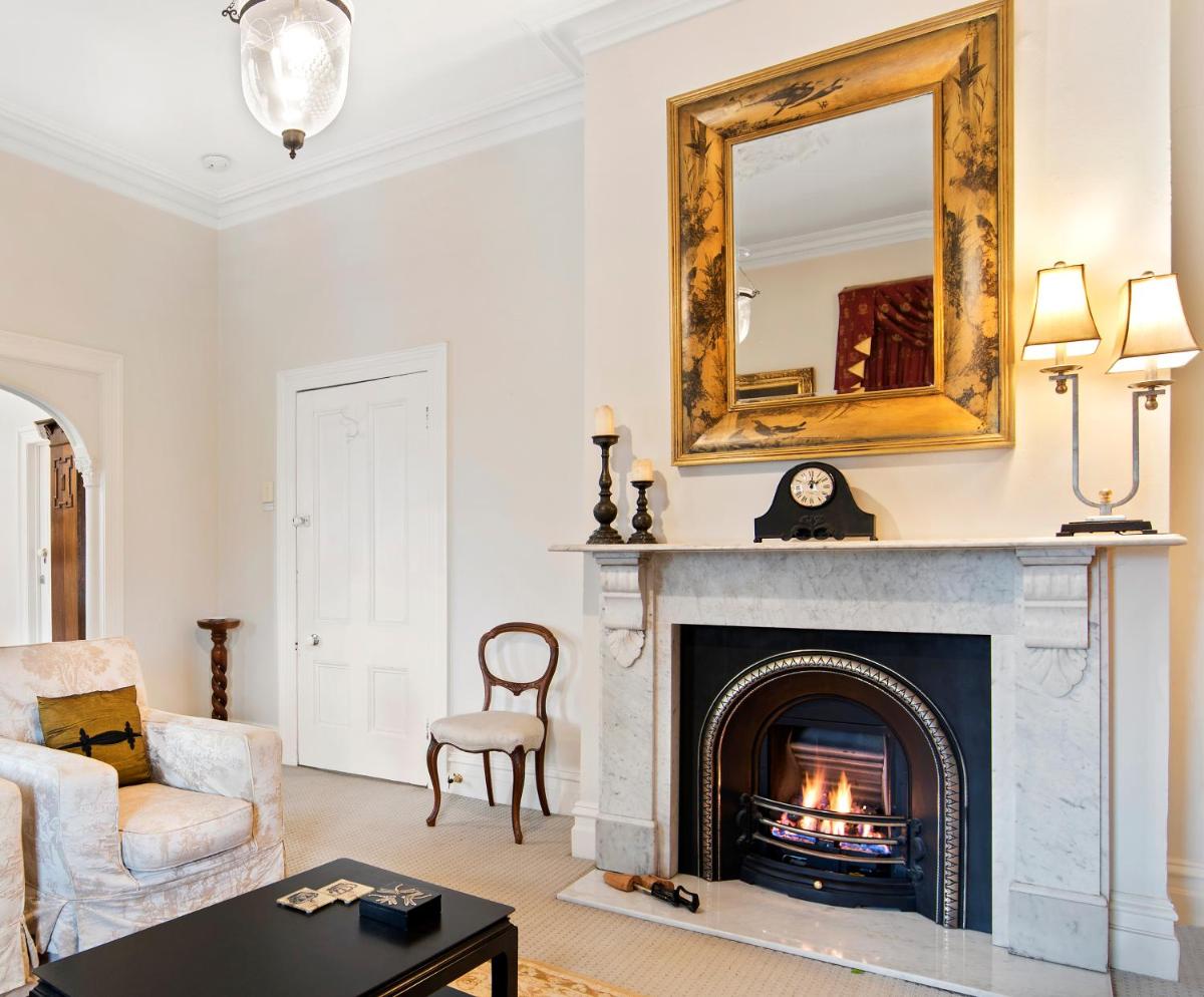 Captains Retreat Apartments and Cottages - Housity