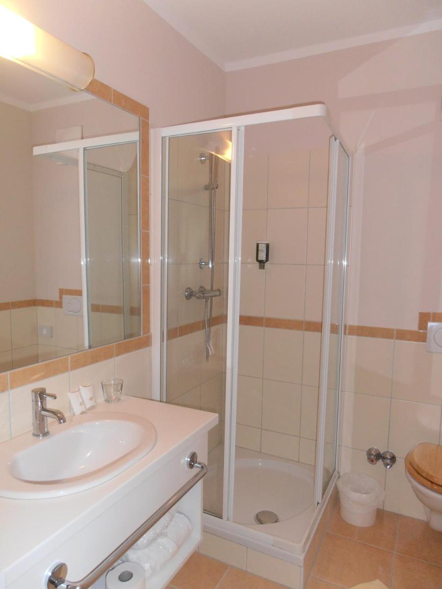Sundance Mountain Resort - Housity