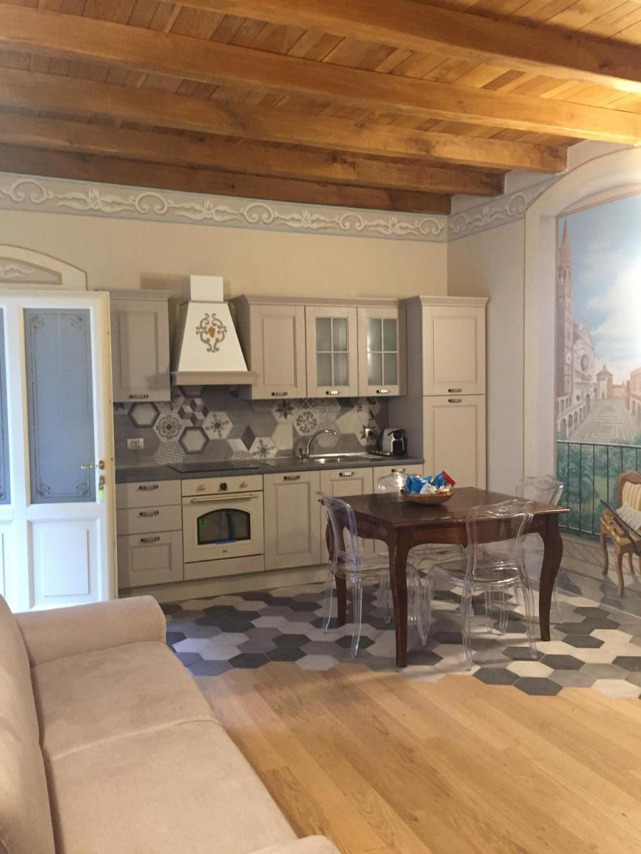 Palazzo Carasi Apartments - Hizvo
