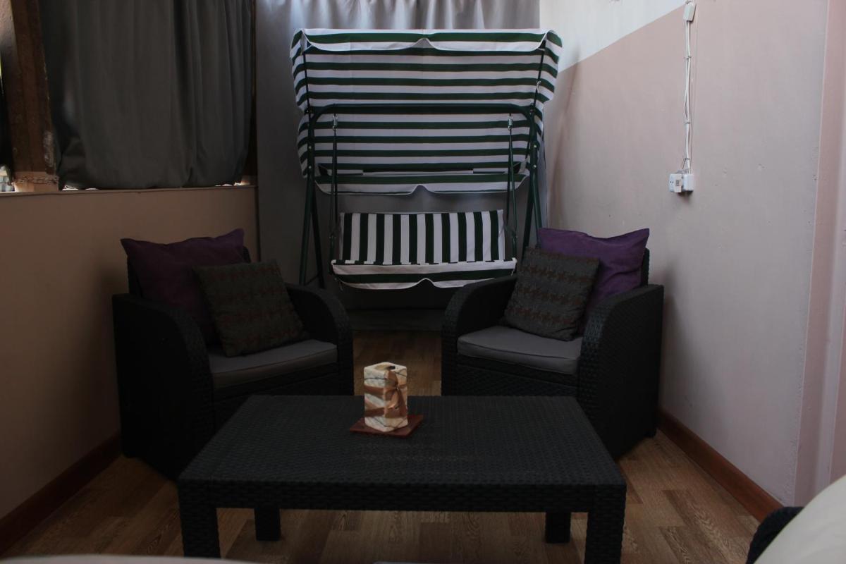 Cozy Apartment In Real Heart Of Old Tbilisi - Housity