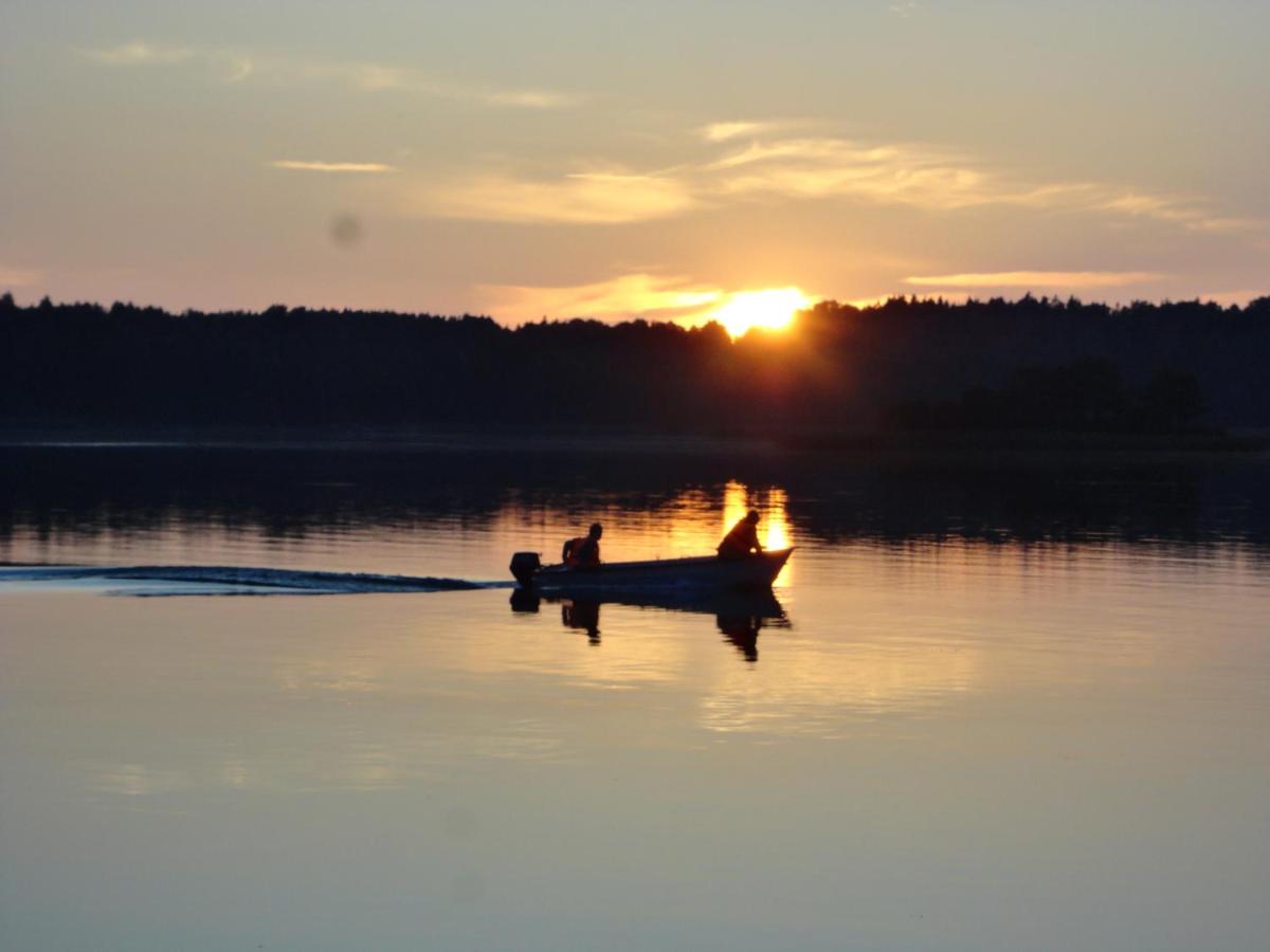 Hjortö stockstuga - Housity