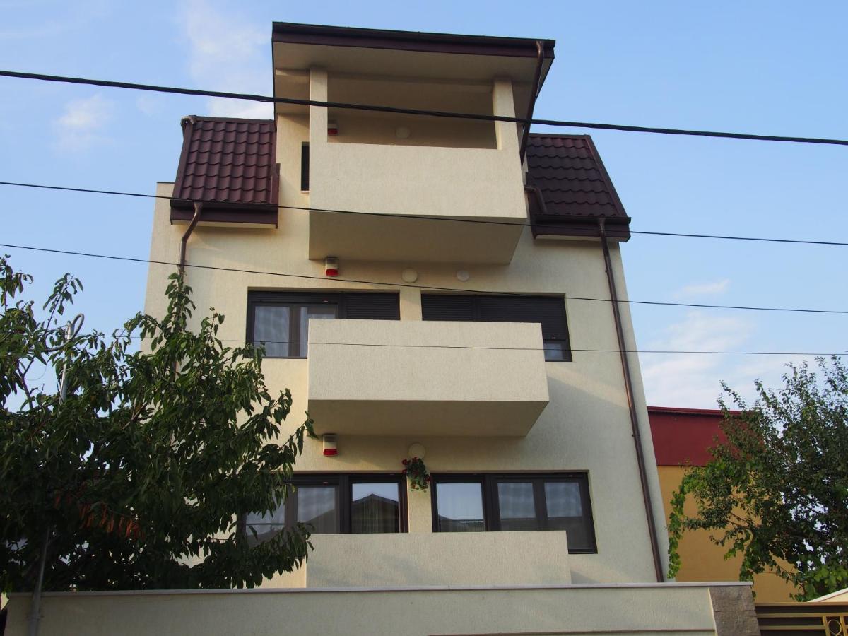 Sun Villa Residence - Housity