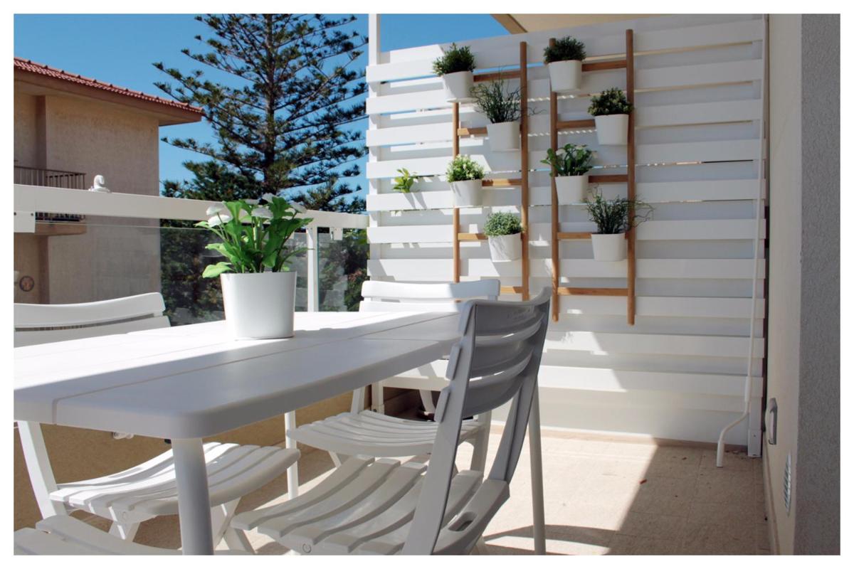 Suitetrails - Vista Mare Apartment con parcheggio privato