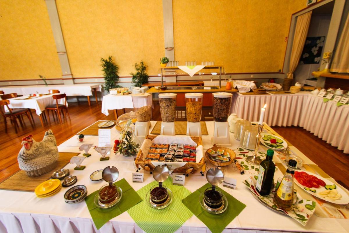 Hotel Deutsches Haus - Housity
