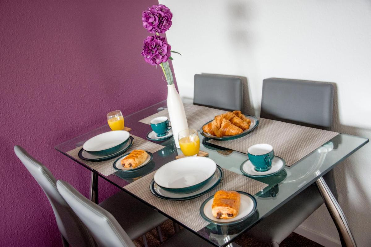 Distillery Apartment 1 - Housity