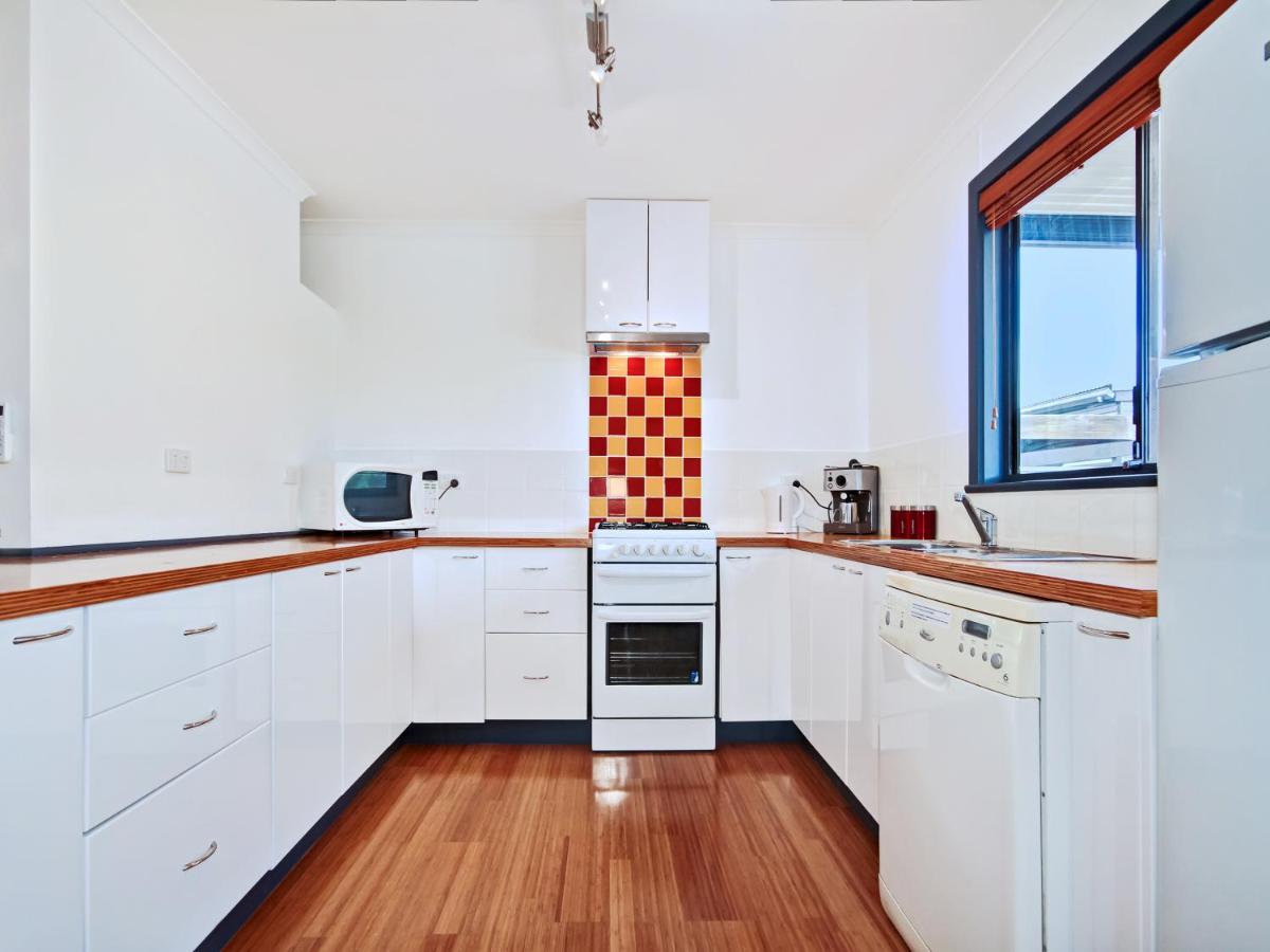 Sea Devine - Port Willunga - C21 SouthCoast Holidays - Housity