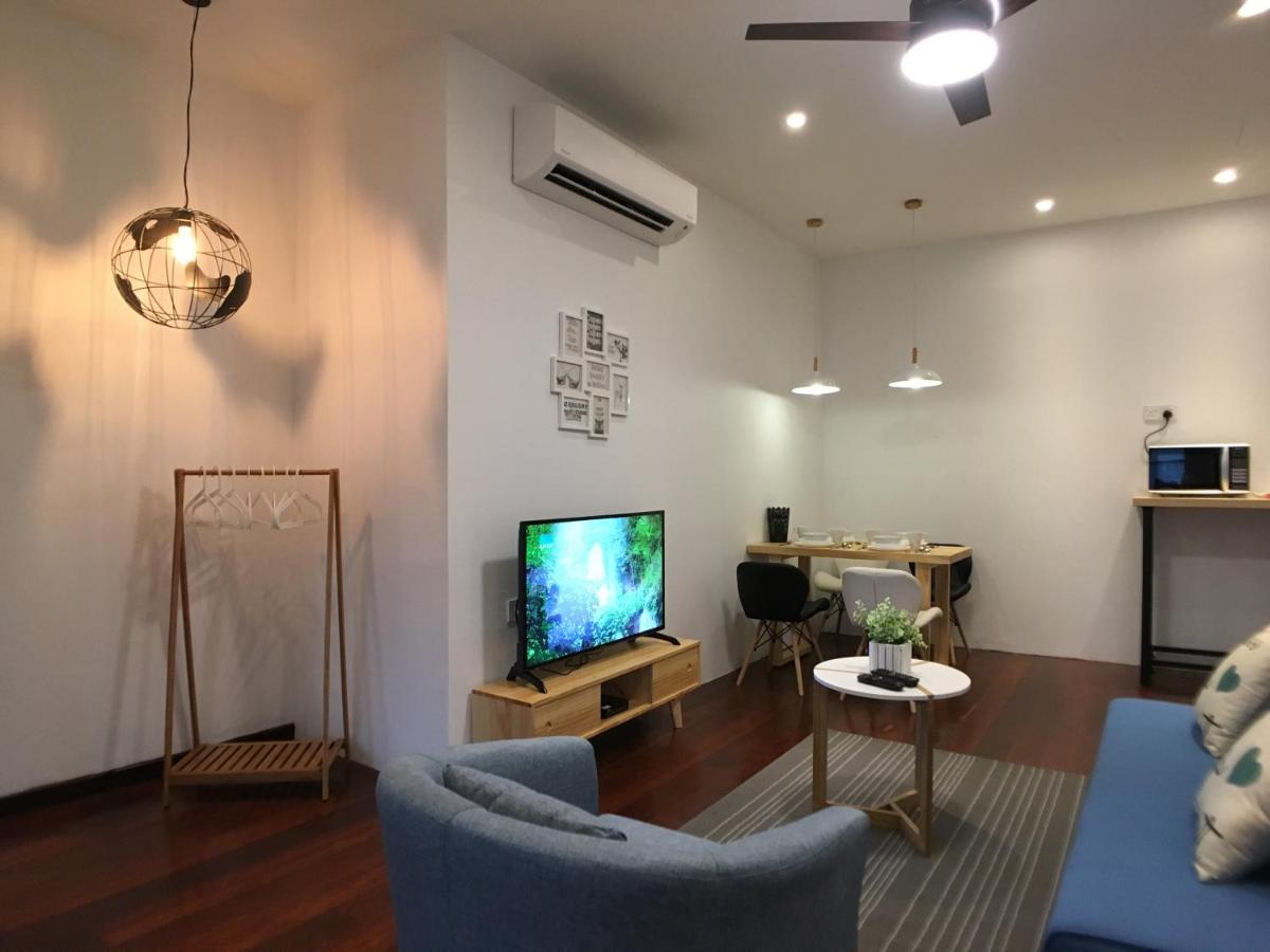 iBook Gurney Suites - Housity