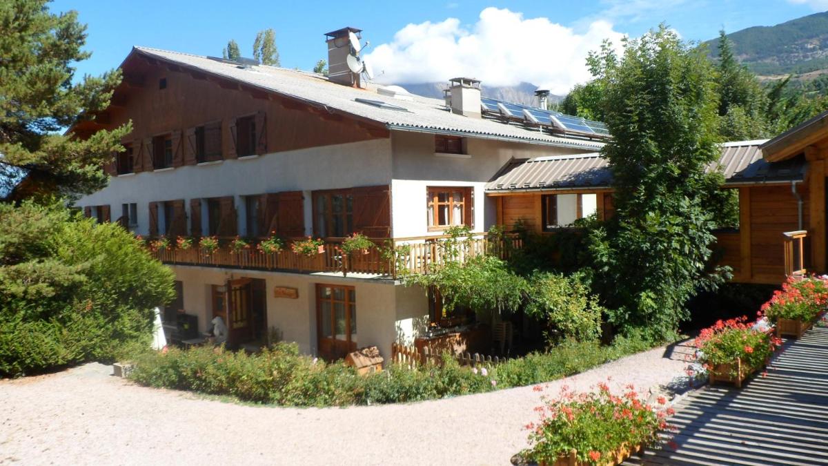 Vue générale sur la montagne ou vue sur la montagne depuis l'hôtel