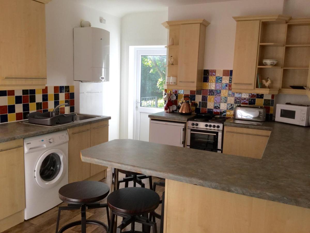In House Garden Flat - Housity
