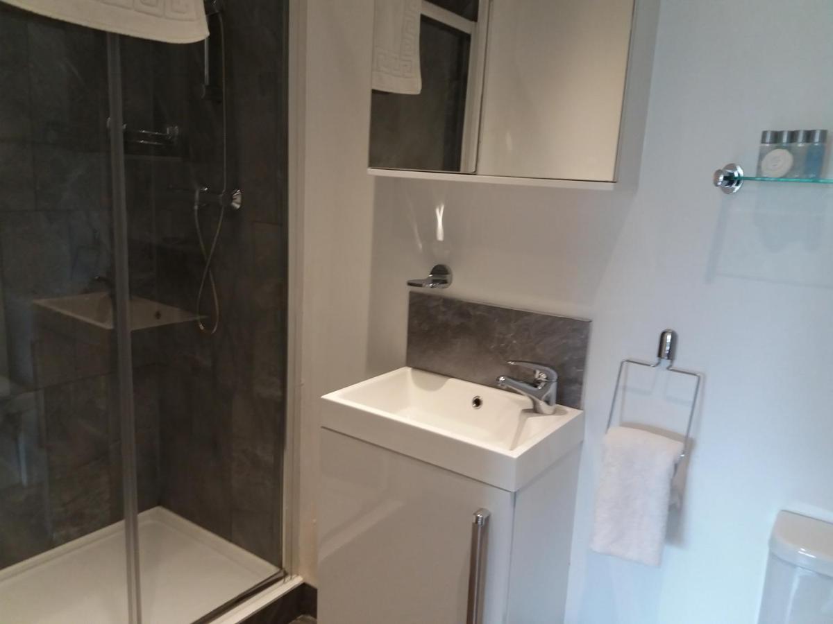 The Stables - Deer Park Farm - Housity