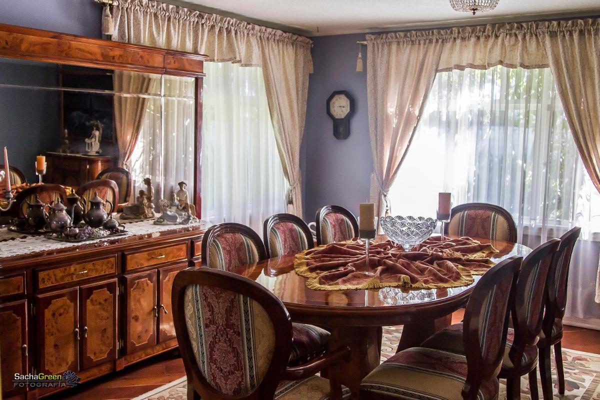 Hostal Saint Mary´s Tababela - Housity