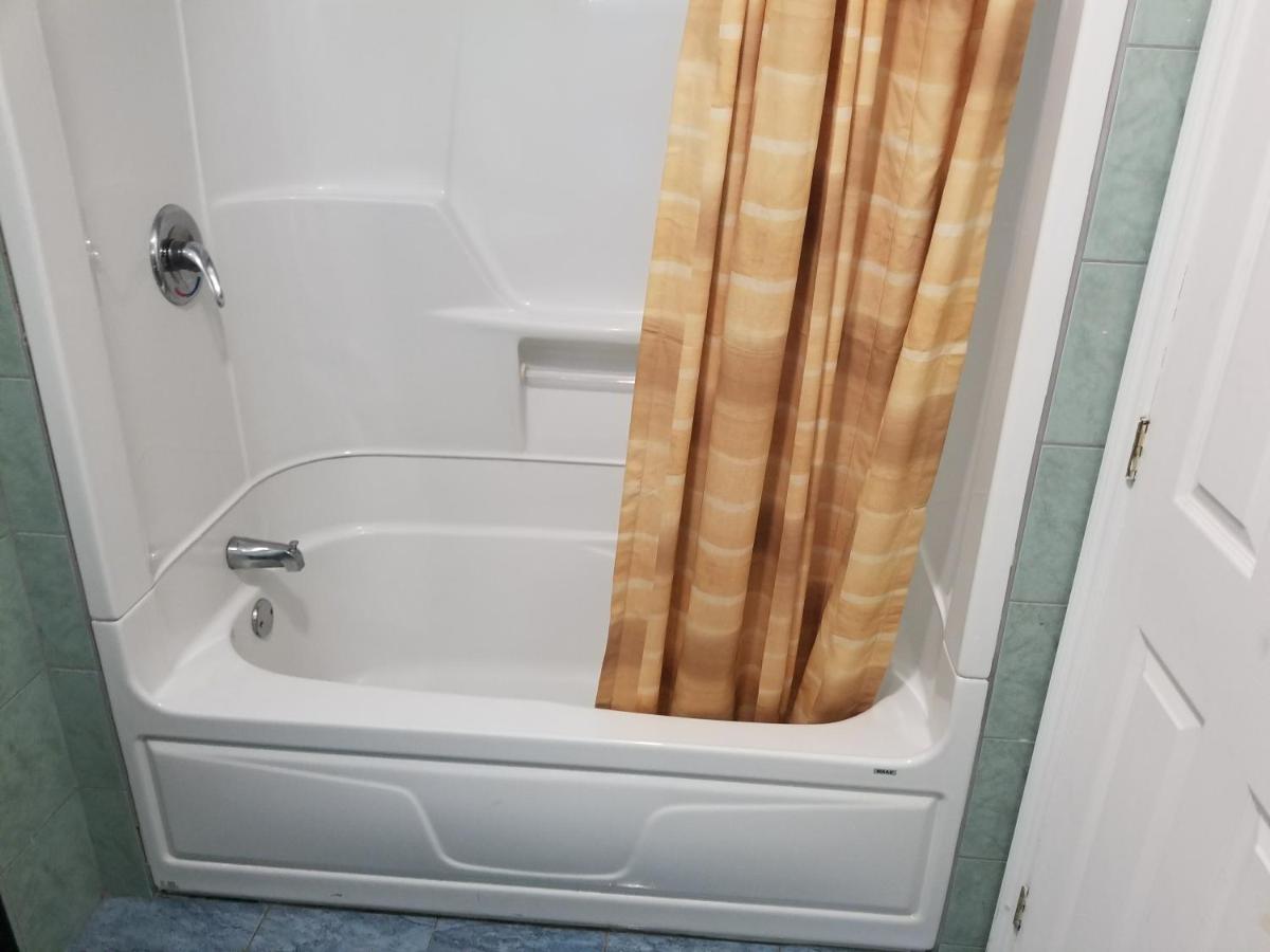 Motel Montreal - Housity
