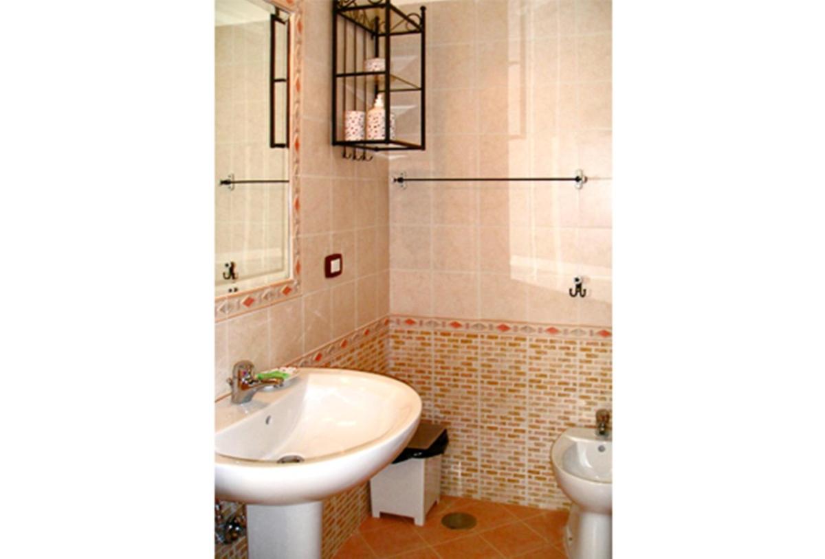 Suitetrails - B&B Domus Gemi