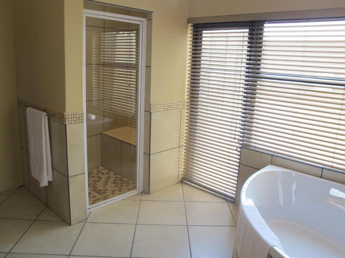 398 Vaal de Grace Golf Estate - Housity
