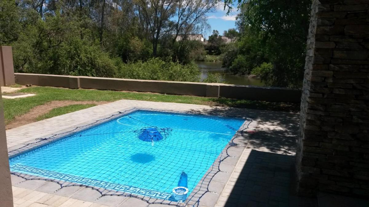 398 Vaal de Grace Golf Estate - Housity