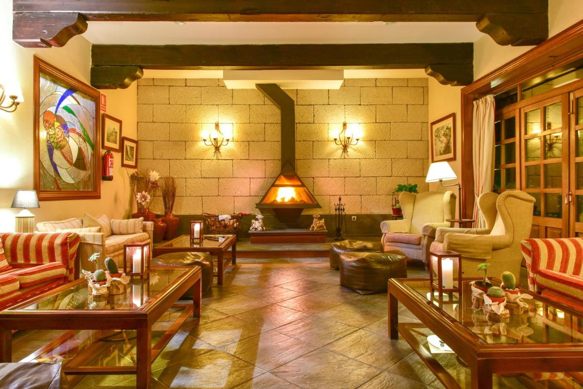 Zona de estar de Hotel Spa Villalba