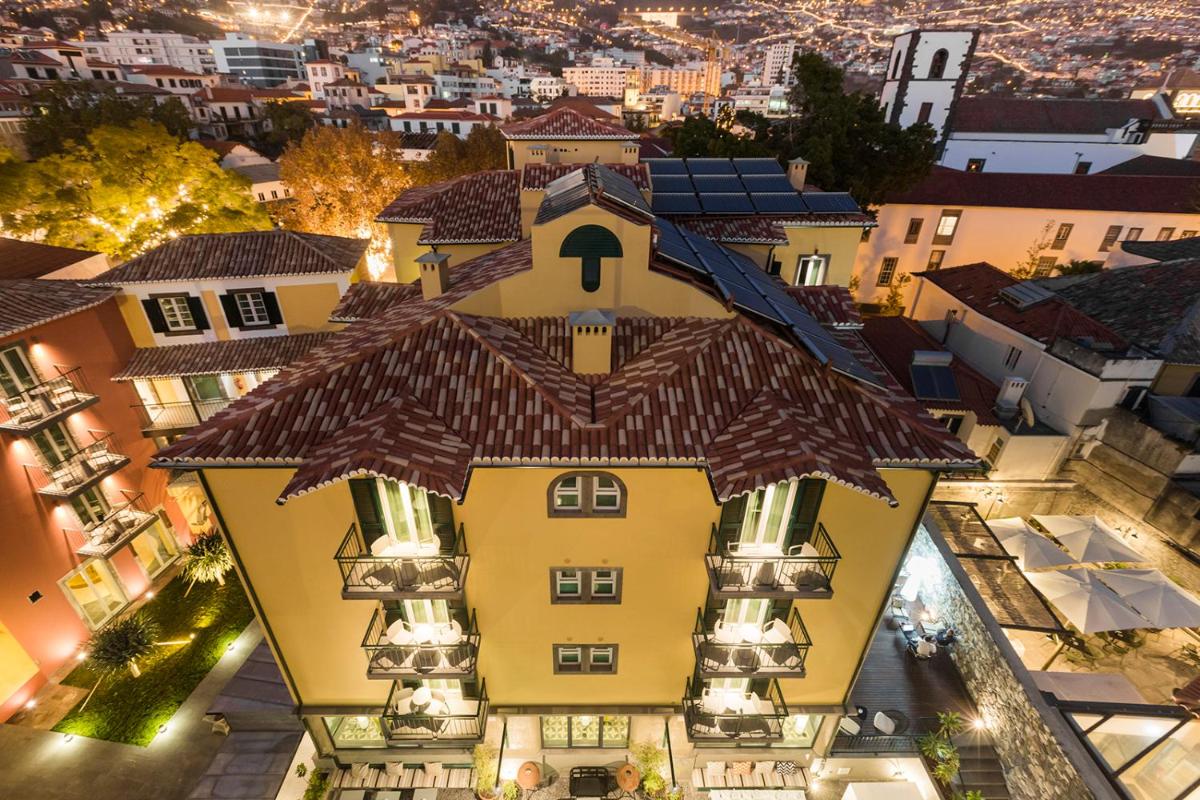 O edifício onde o hotel está situado