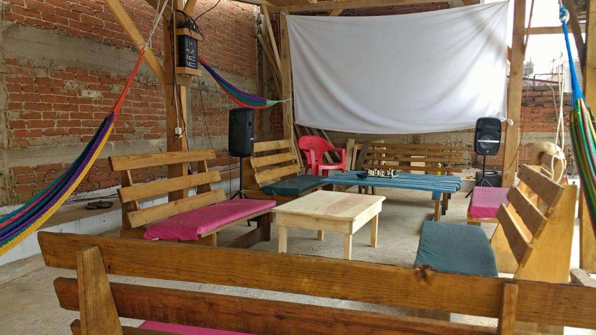 Iguana Hostel Oaxaca - Housity