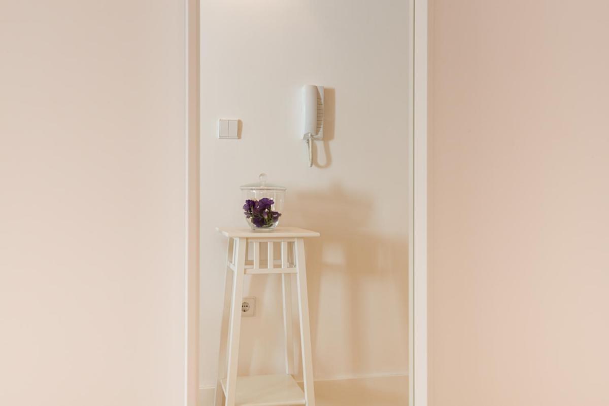 Almada Studio 419 - Housity