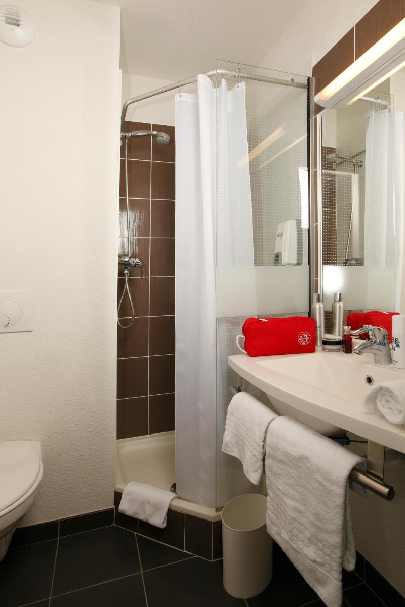 Kyriad Dol-de-Bretagne - Housity