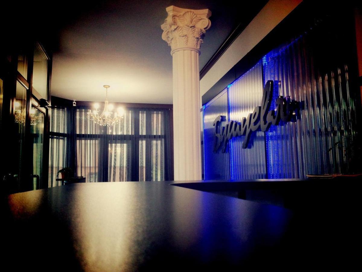 Hotel Bushuev - Housity