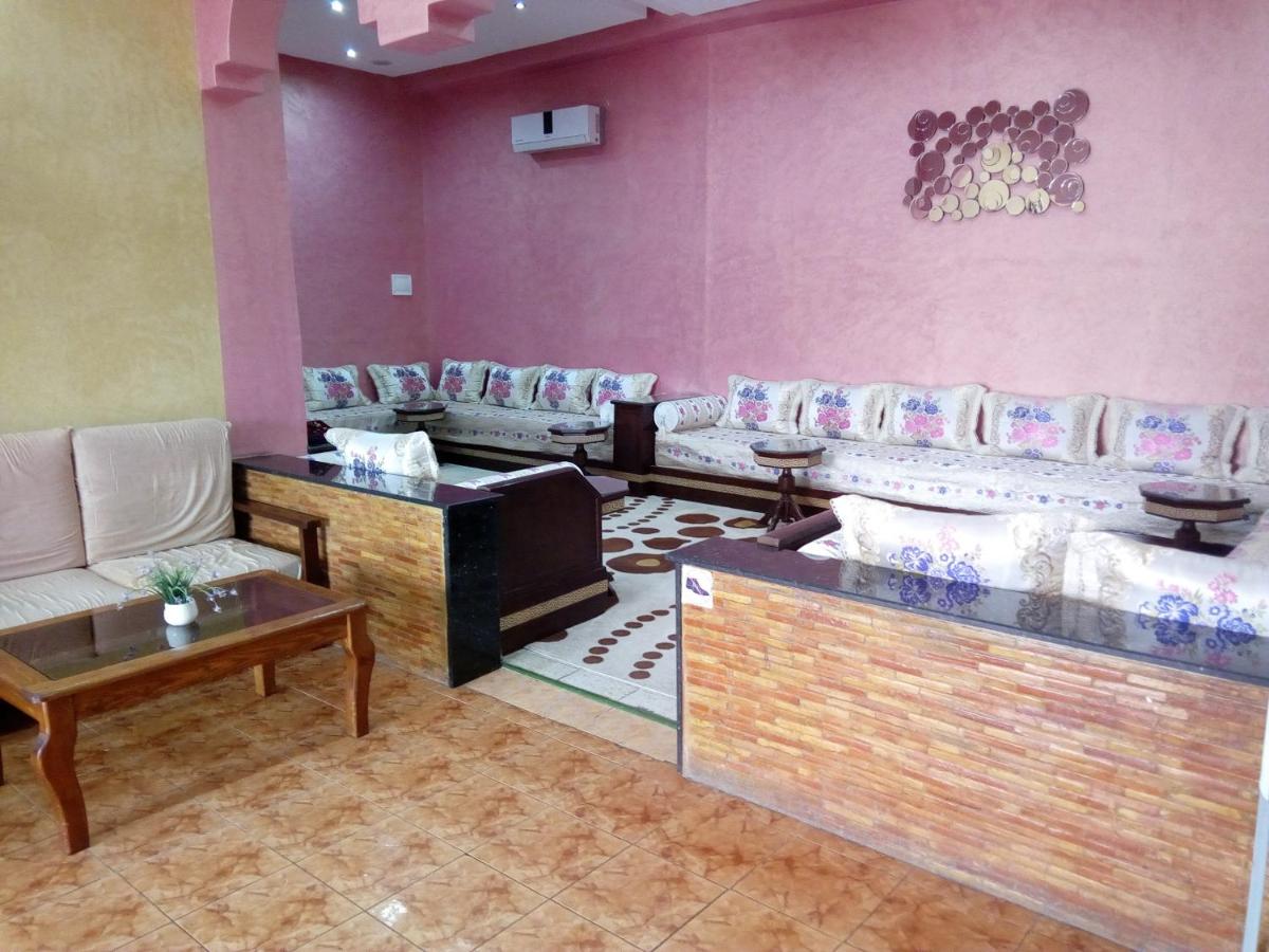 Hotel Café Restaurant Assaka - Housity