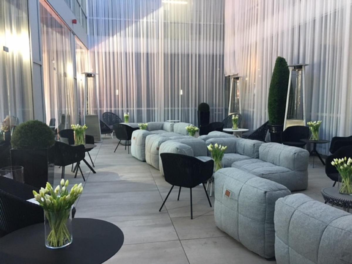 Hotel Zero 1 Montreal - Housity