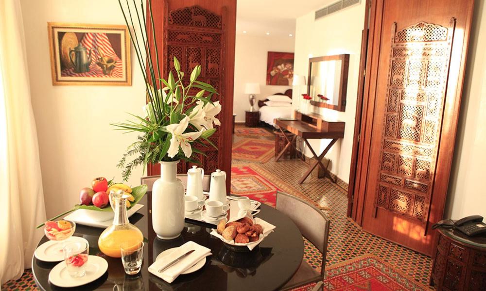 Soundouss Hotel - Housity