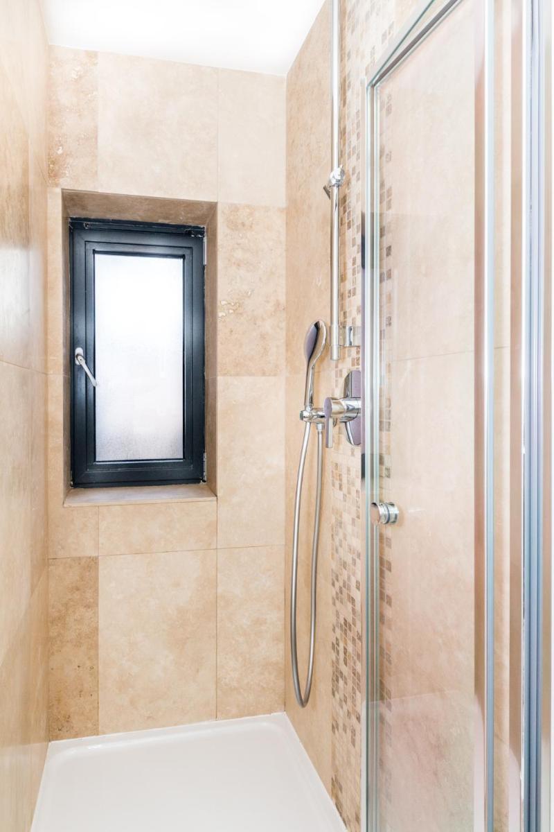 Surbiton Hills Apartment - Housity