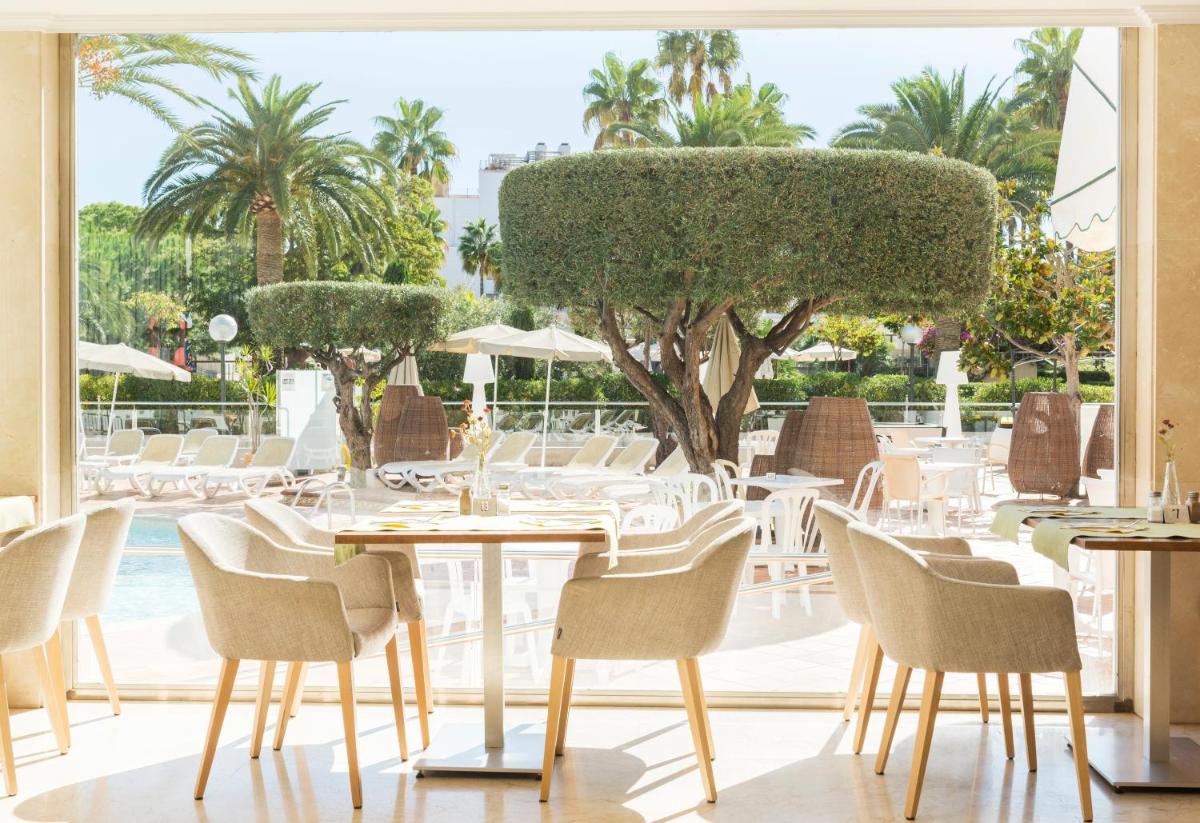 Un restaurante o sitio para comer en Hotel Morito