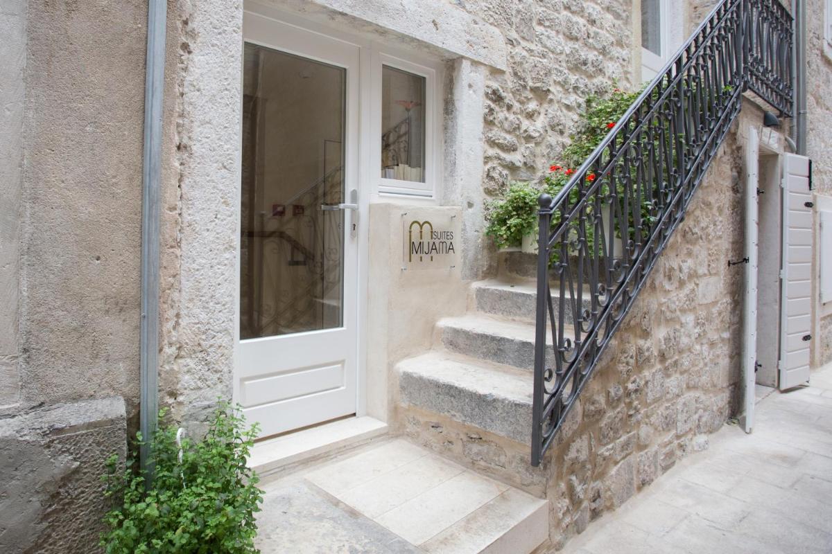 Mijama suites - Hizvo