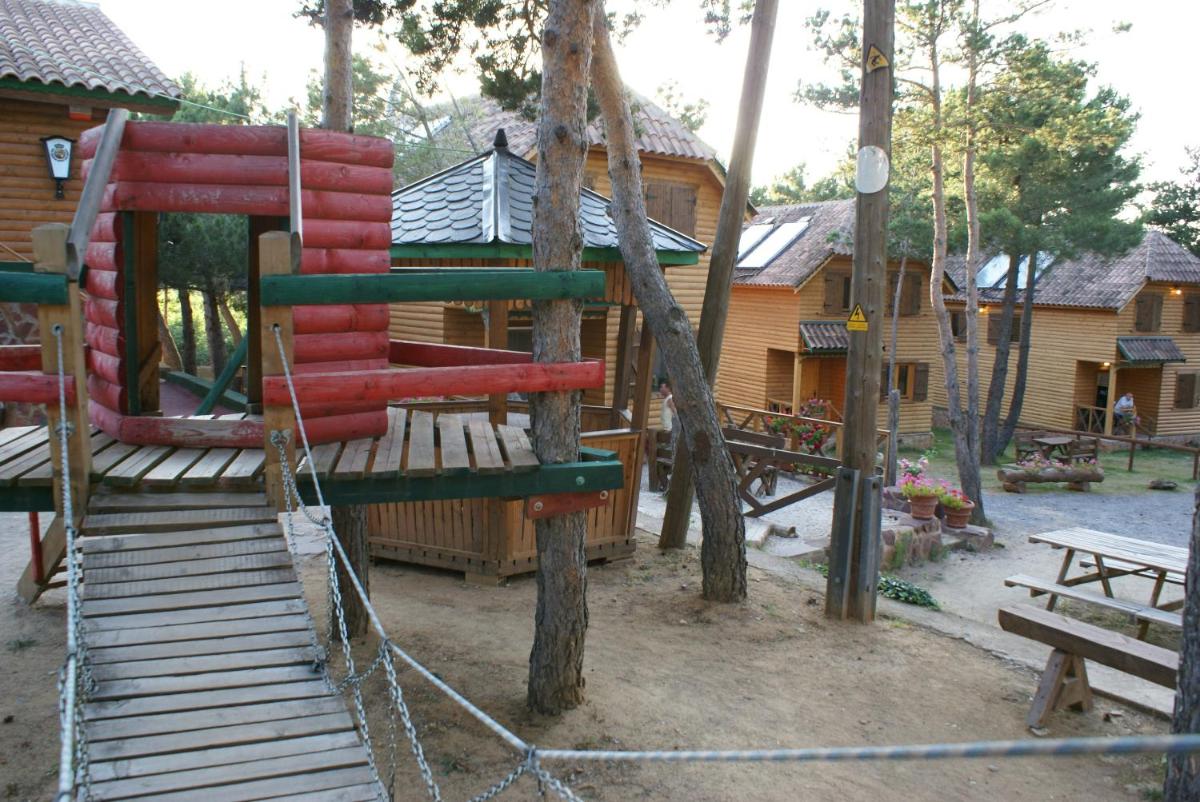 Zona de juegos infantil en Xalet De Prades