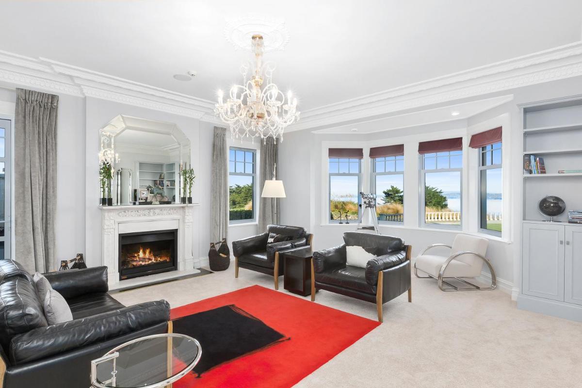 Camp Estate by Larnach Castle - Housity