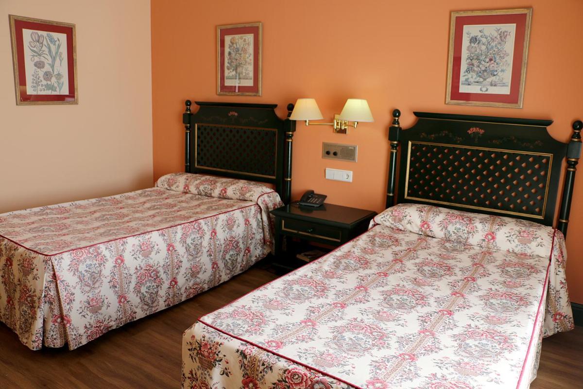Hotel Cristina - Housity