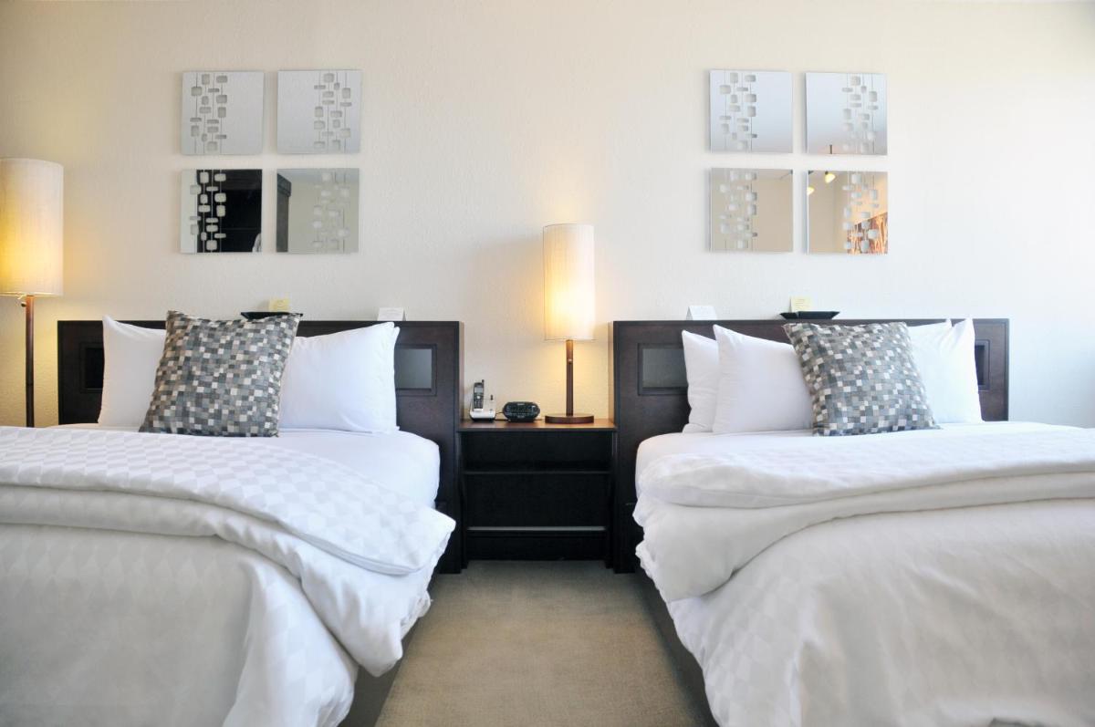 Mark Twain Hotel - Housity