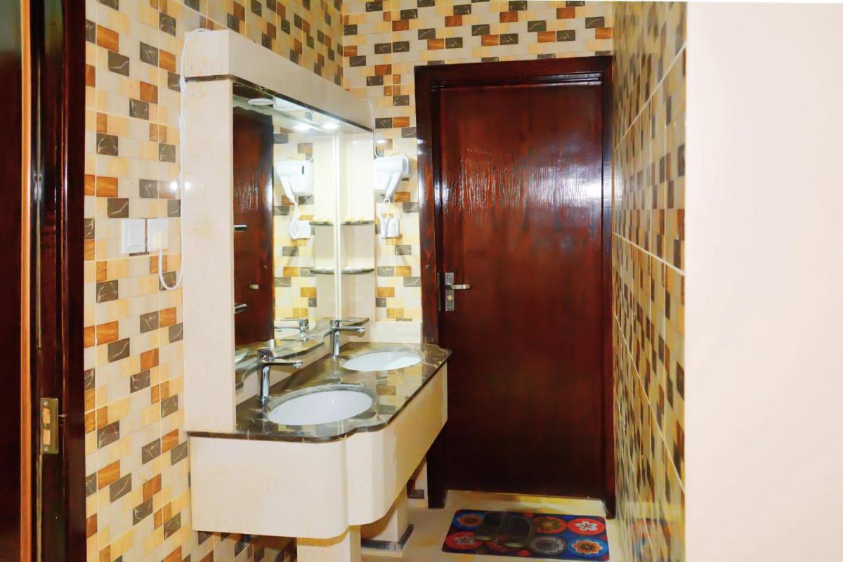 Ayar Aparthotel - for families only - Housity