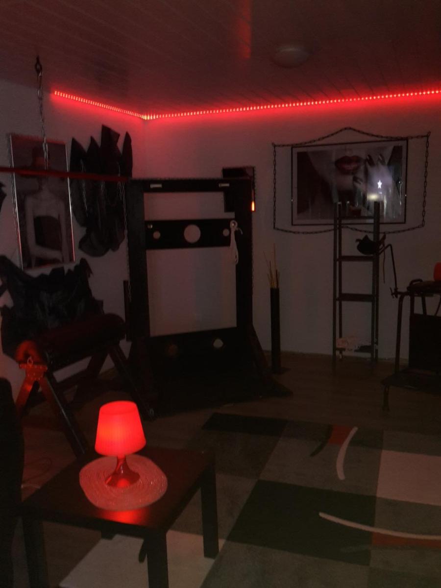 Suitetrails - Exclusiv-Mietapartment (BDSM)-Heidelberg