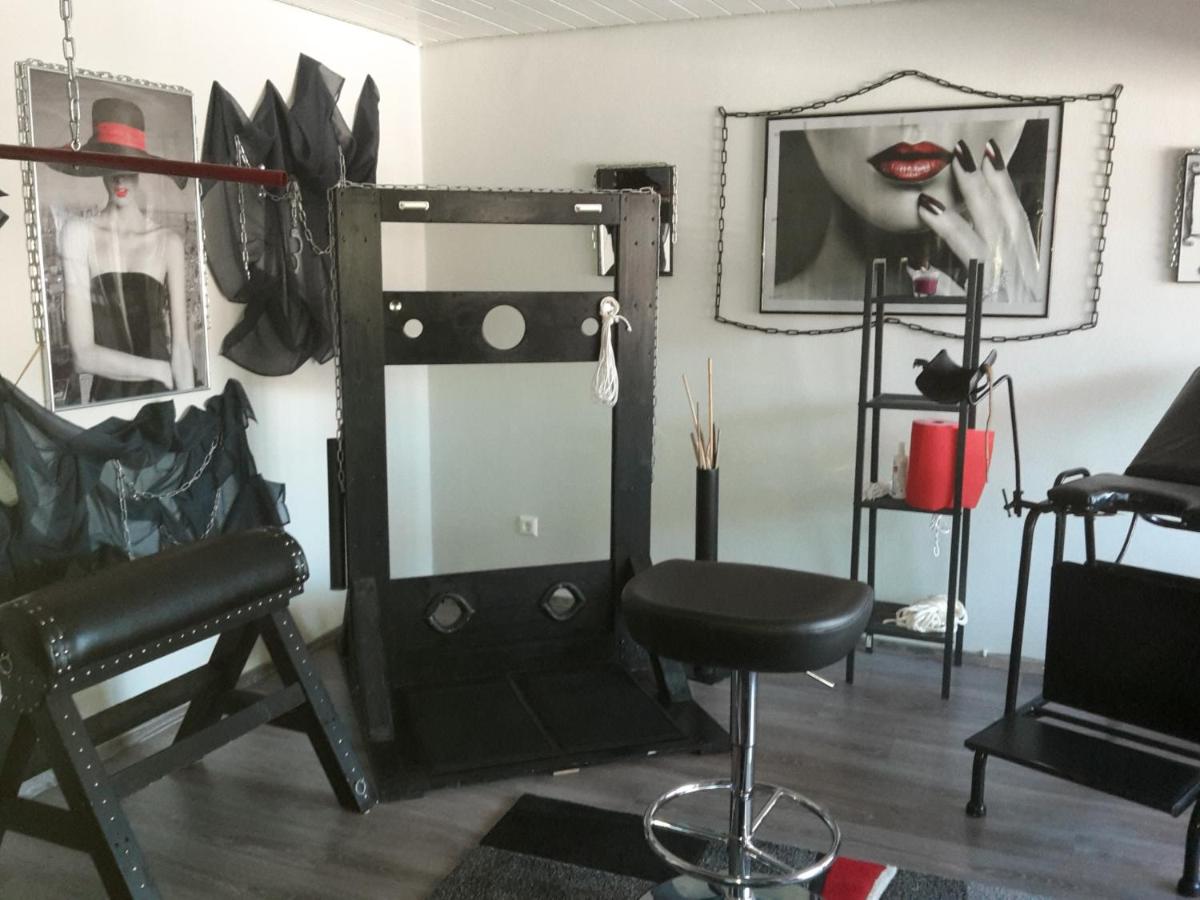 Suitetrails - Exclusiv-Mietapartment (BDSM)-Heidelberg