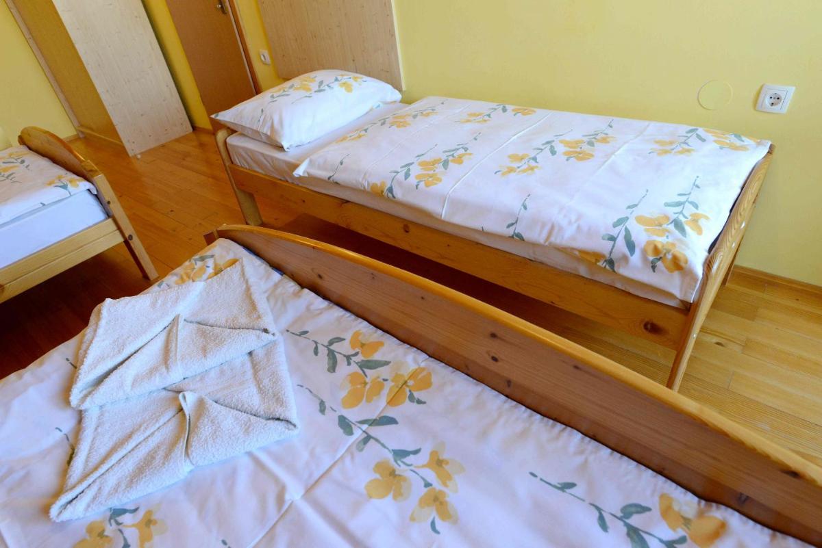 Apartment House Koprivnik - Housity