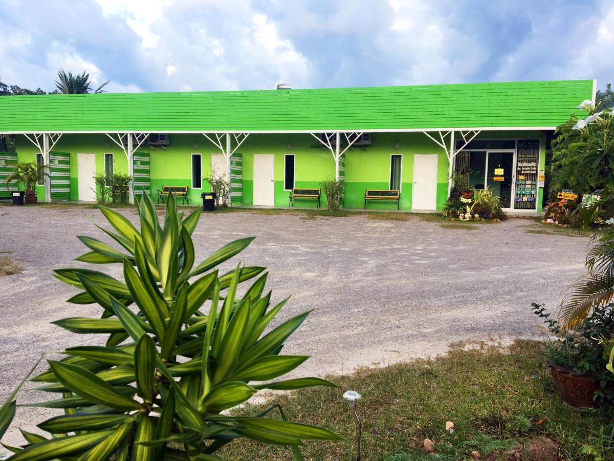 Go Green Resort - Housity