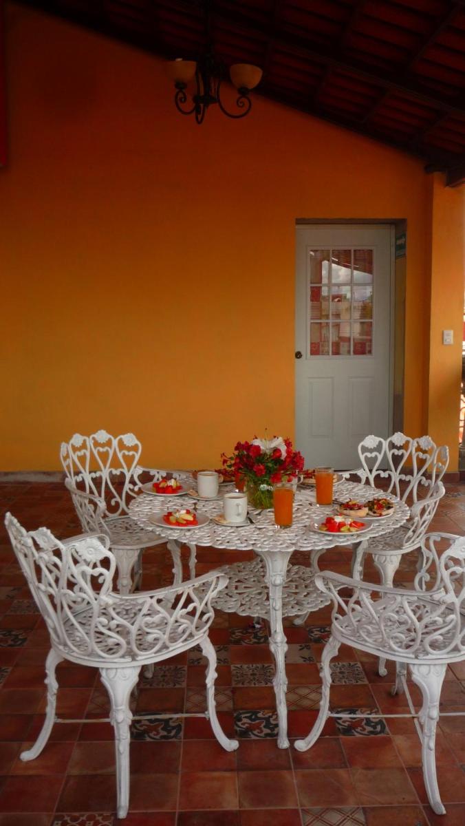Hostal Quinto Sol Huamantla - Housity