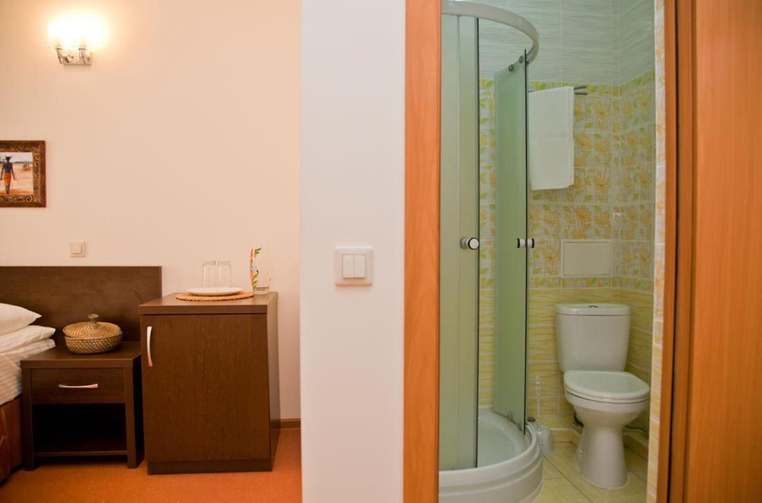 Africa Hotel - Housity