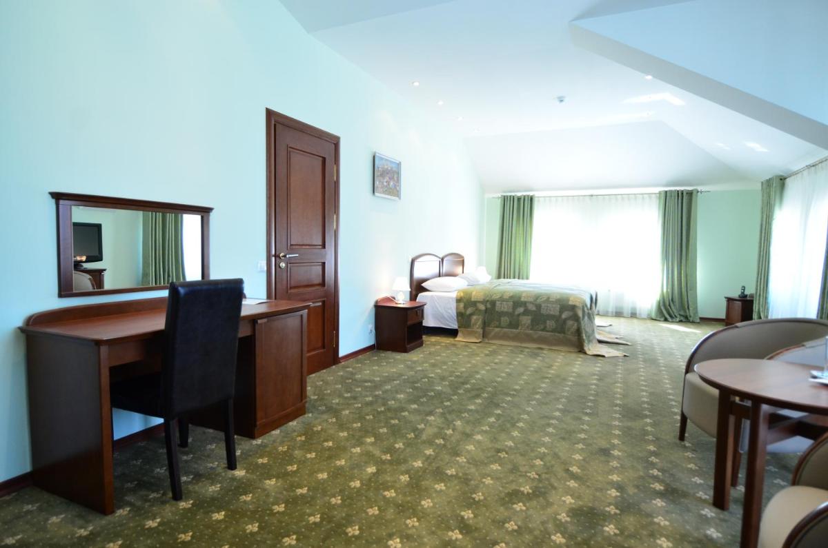 Platinum Hotel - Hizvo