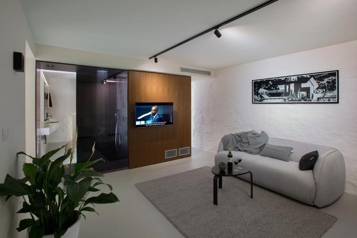 Snooz Ap Holiday & Business Flats - Housity