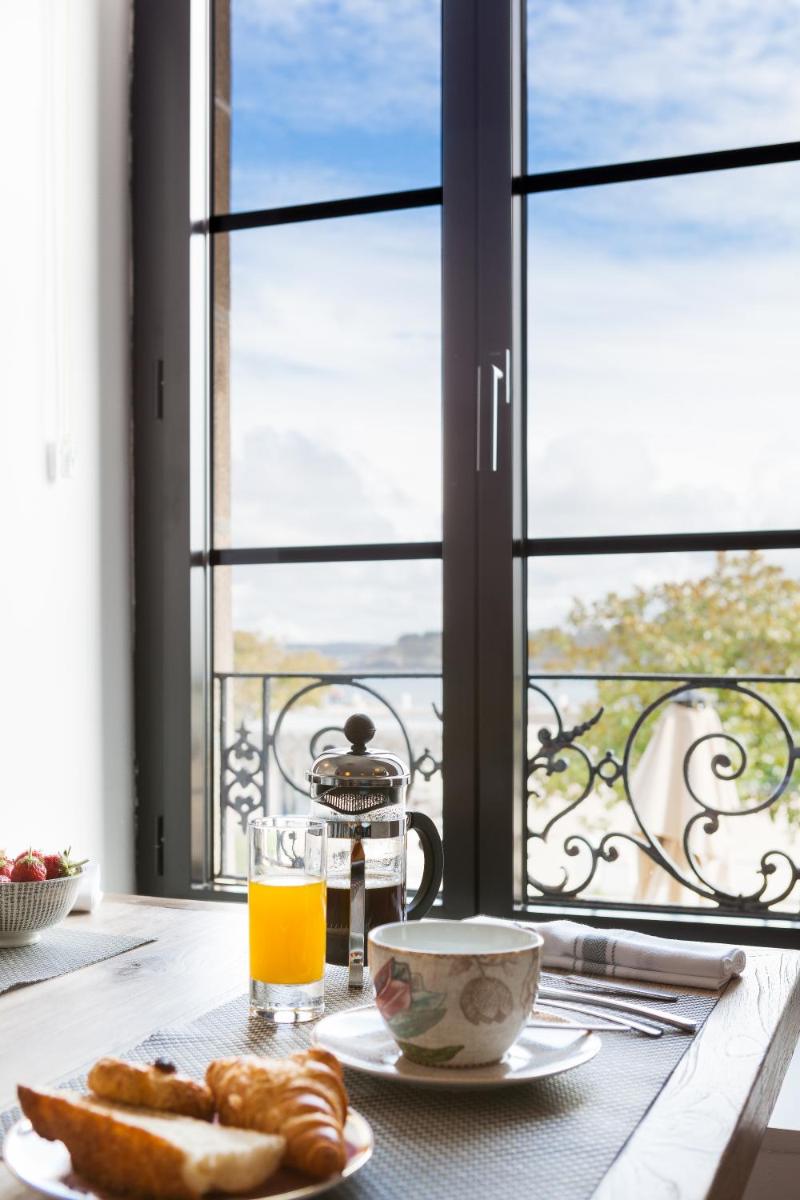 Hotel du port - Housity