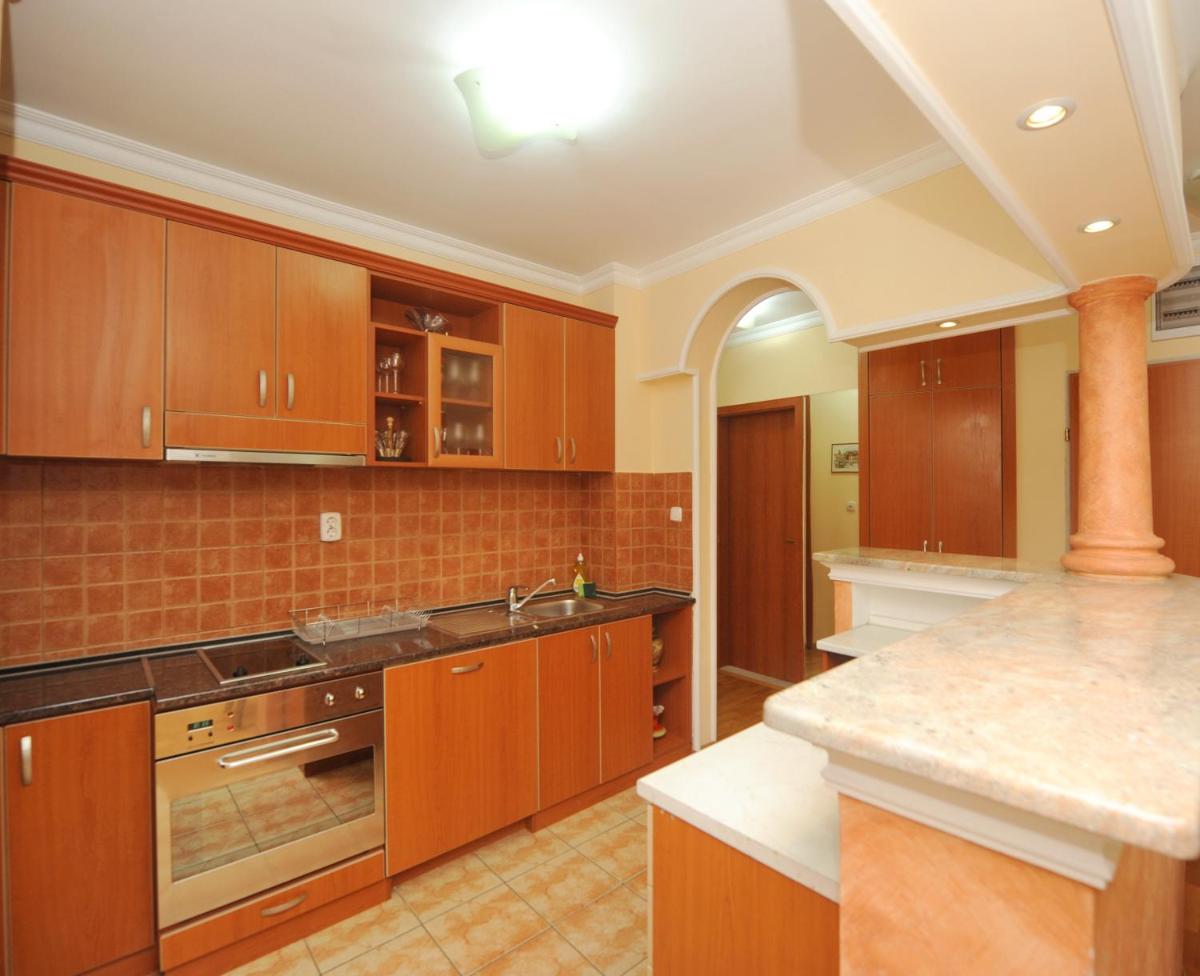 Exclusive Central Apartments - Housity